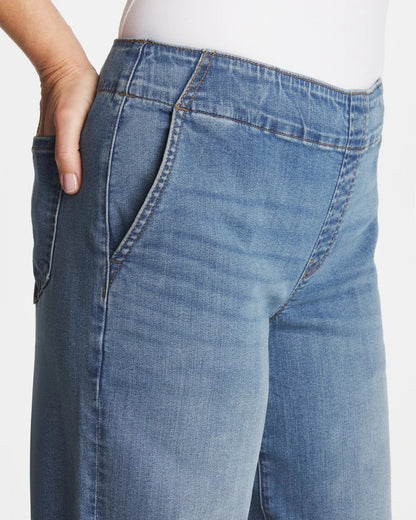Chico's | Pull-On Boyfriend Cropped Jeans/ Bailey Indigo