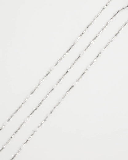 Chico's | Pearlescent Bead Ball Short Necklace/ Silver