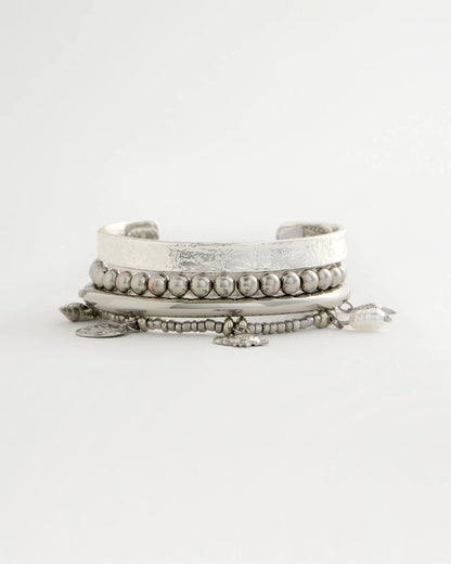 Chico's | Beachy Silvertone Stretch Charm Bracelet/ Silver